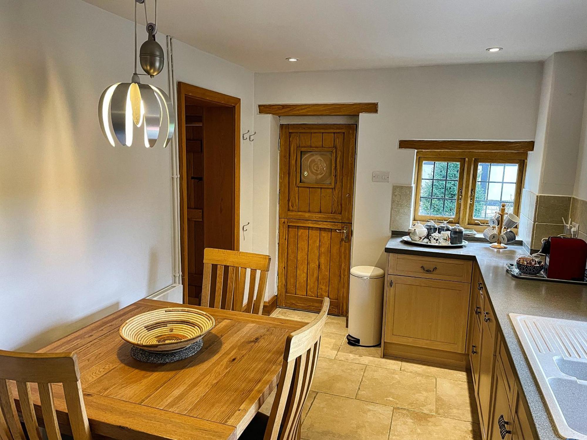 Guest House Gem In Wickhamford, Near Broadway Badsey ภายนอก รูปภาพ